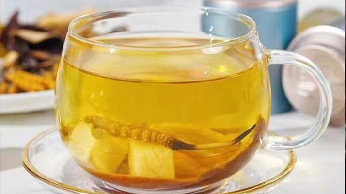  正宗那曲冬蟲(chóng)夏草泡酒，藏農(nóng)神草解鎖醇香養(yǎng)生新方式